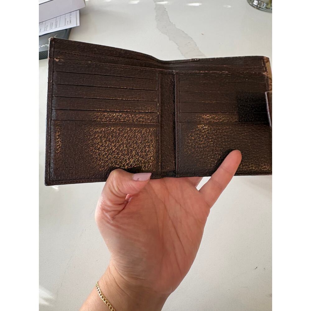 SOLD - Gucci Vintage GG Canvas French Wallet w/Logo Snap - Brown - Picture 5 of 8